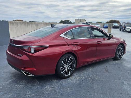 2025 Lexus ES 350 Base
