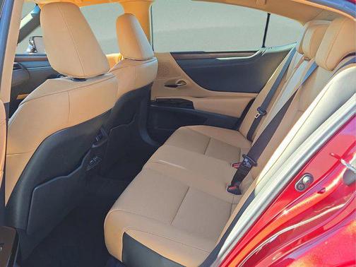 2025 Lexus ES 350 Base
