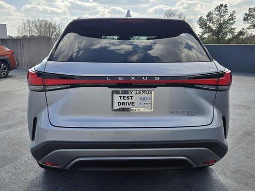 Iridium 2026 Lexus RX 450h+ Base