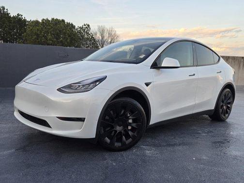 2023 Tesla Model Y Long Range Dual Motor All-Wheel Drive