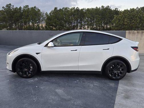 2023 Tesla Model Y Long Range Dual Motor All-Wheel Drive
