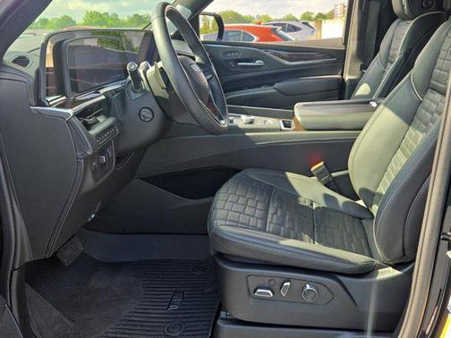 2023 Cadillac Escalade ESV Sport Platinum