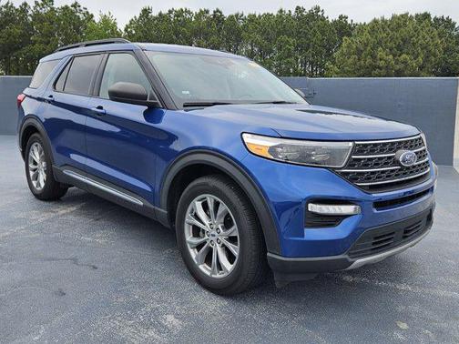Atlas Blue Metallic 2022 Ford Explorer XLT
