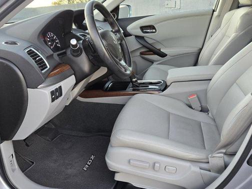 2016 Acura RDX Technology & AcuraWatch Plus Package