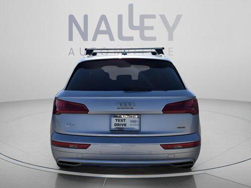 Florett Silver Metallic 2019 Audi Q5 2.0T Premium Plus