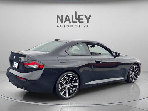 2023 BMW 230 i