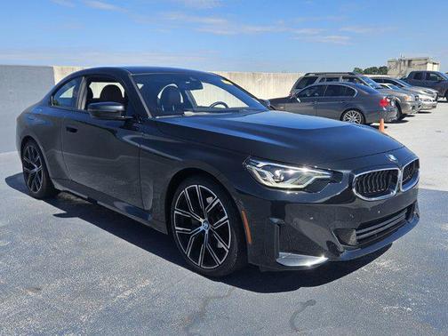 2023 BMW 230 i