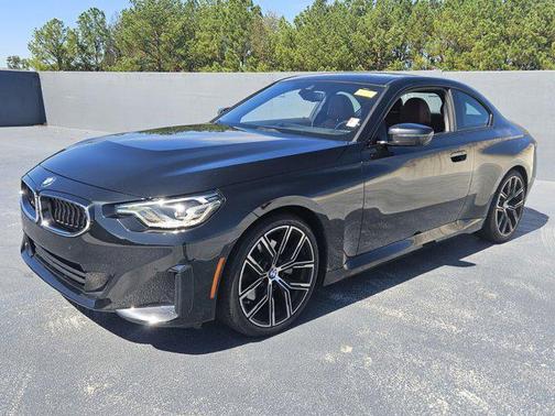 2023 BMW 230 i
