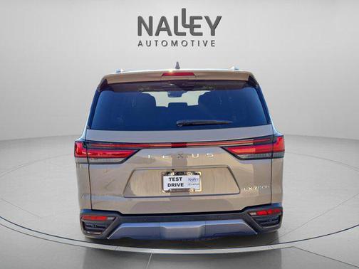 2025 Lexus LX 700h Overtrail