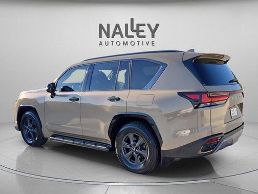 2025 Lexus LX 700h Overtrail