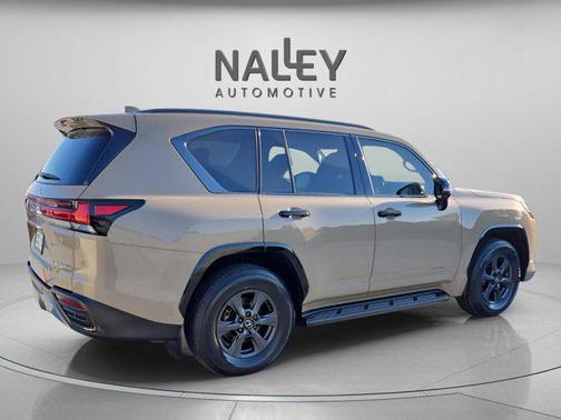 2025 Lexus LX 700h Overtrail