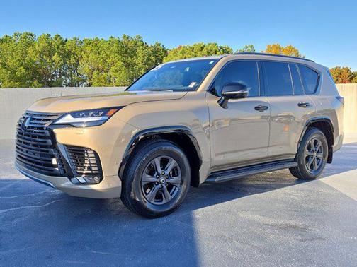 2025 Lexus LX 700h Overtrail