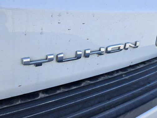 2023 GMC Yukon 4WD AT4