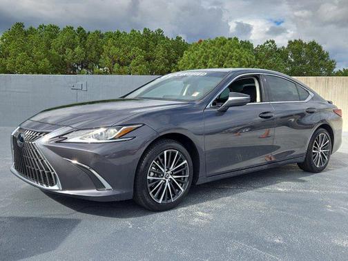 2024 Lexus ES 300h Base
