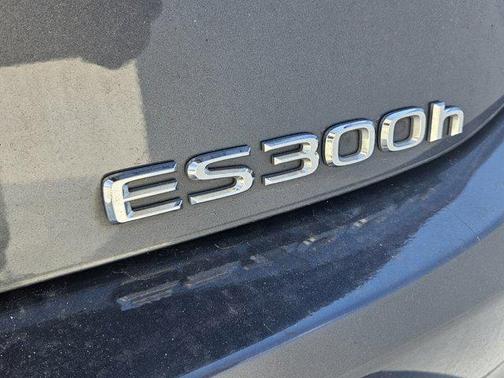 2024 Lexus ES 300h Base