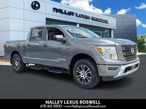2022 Nissan Titan SV