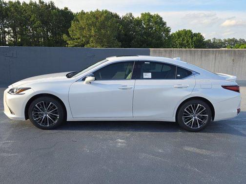 2025 Lexus ES 350 Base