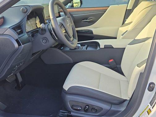 2025 Lexus ES 350 Base