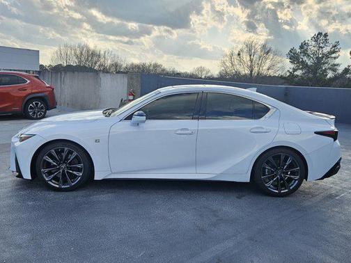 2022 Lexus IS 350 Base