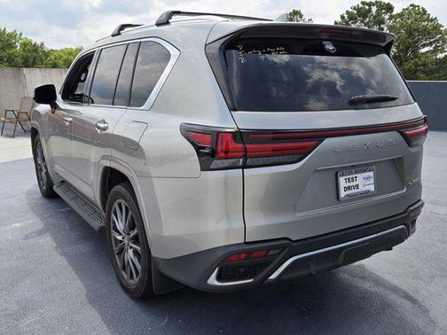 2023 Lexus LX 600 Base