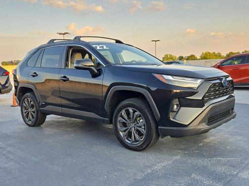 2022 Toyota RAV4 Hybrid XLE Premium