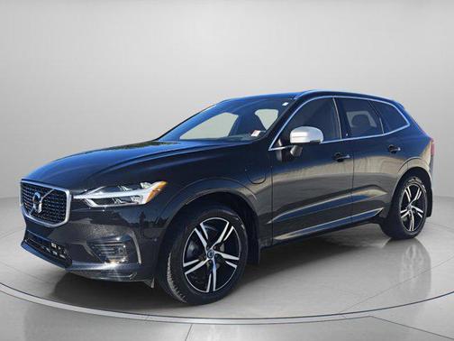 2019 Volvo XC60 Recharge Plug-In Hybrid T8 R-Design