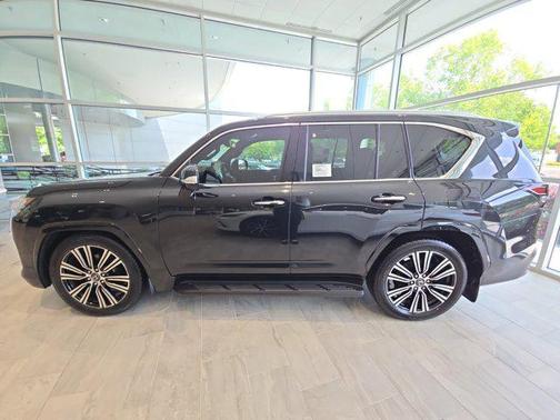 2024 Lexus LX 600 Luxury