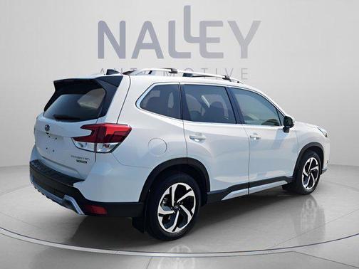 Crystal White Pearl 2024 Subaru Forester Touring