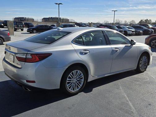 2017 Lexus ES 350 Base