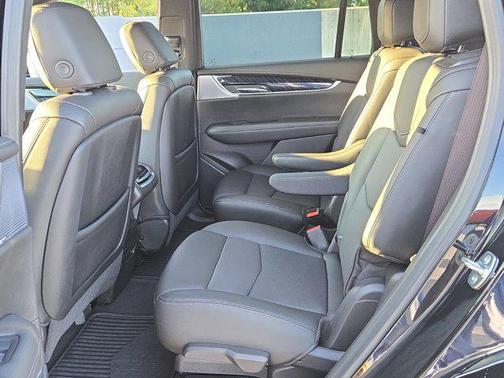 2024 Cadillac XT6 Premium Luxury FWD