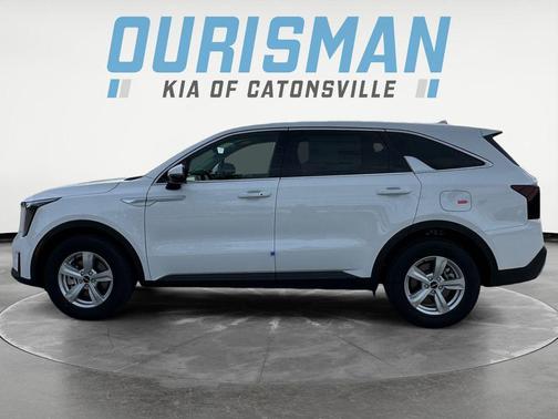 White Pearl 2026 Kia Sorento LX