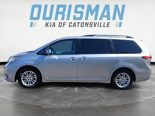 2012 Toyota Sienna XLE
