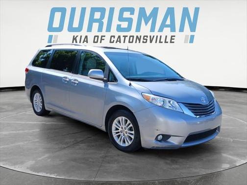 2012 Toyota Sienna XLE