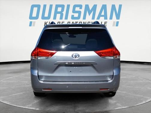 2012 Toyota Sienna XLE