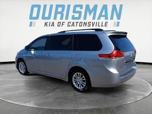 2012 Toyota Sienna XLE