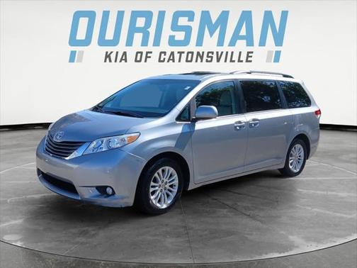 2012 Toyota Sienna XLE