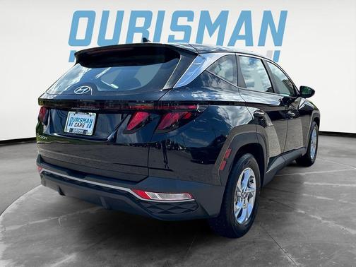 Black Pearl 2024 Hyundai TUCSON SE