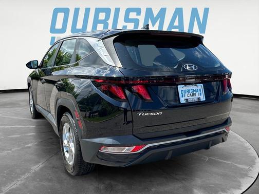 Black Pearl 2024 Hyundai TUCSON SE