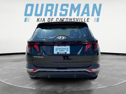 Black Pearl 2024 Hyundai TUCSON SE