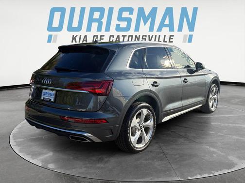2022 Audi Q5 45 S line Premium Plus