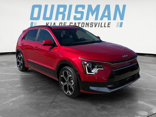 Runway Red 2025 Kia Niro Touring
