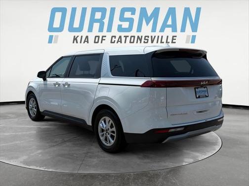 2022 Kia Carnival LXS