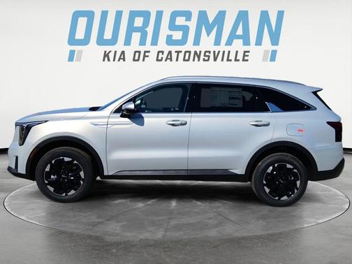 Ivory Silver 2026 Kia Sorento S