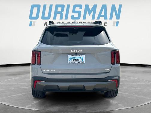 Wolf Gray 2024 Kia Sorento SX