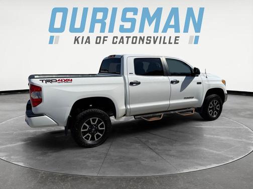 2017 Toyota Tundra SR5