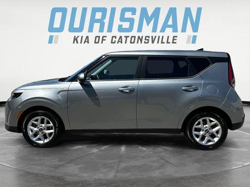 Steel Gray 2024 Kia Soul LX