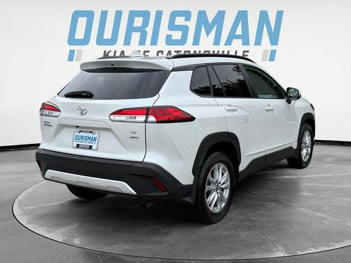 2023 Toyota Corolla Cross LE