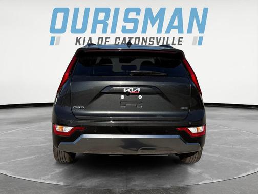 2025 Kia Niro SX