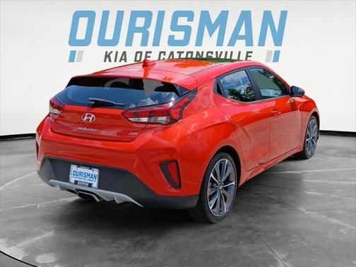 2019 Hyundai Veloster 2