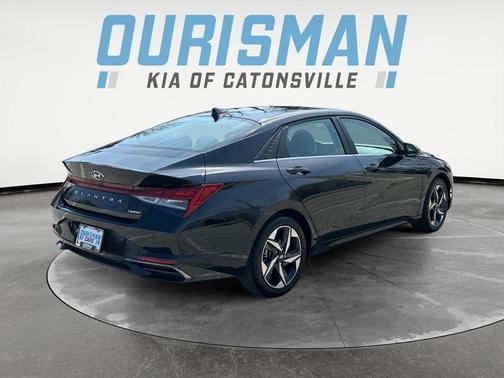 Onyx Black 2023 Hyundai ELANTRA Limited